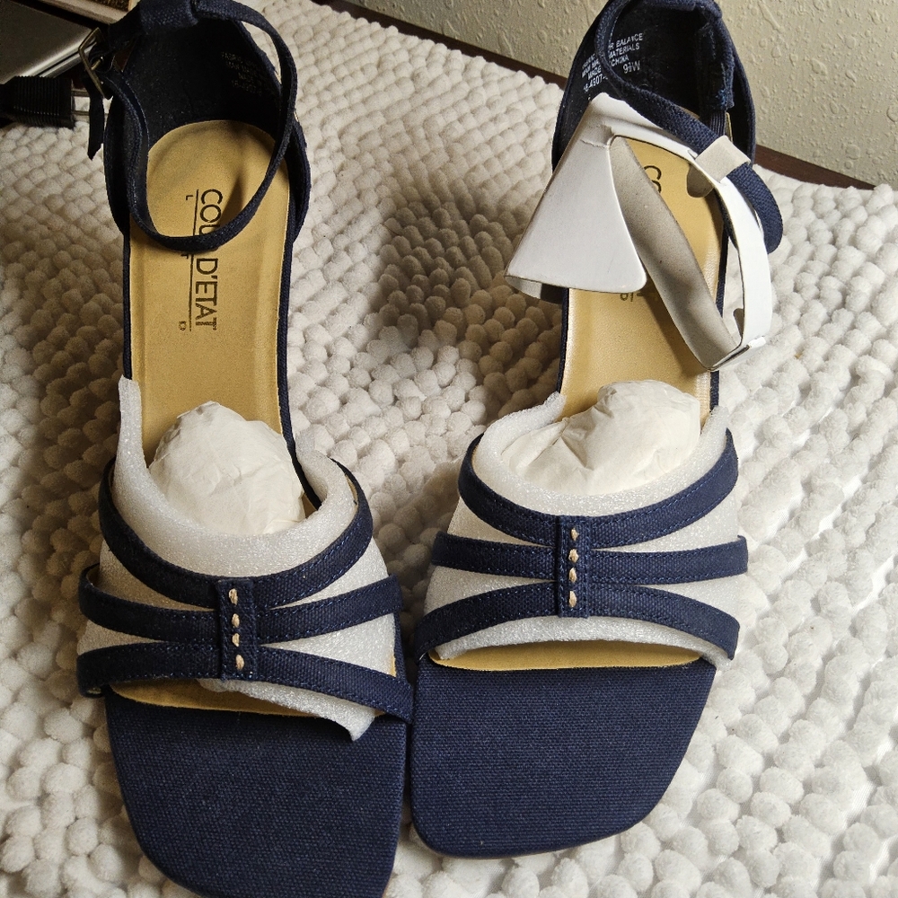 coup detat Women's Navy Sandals size 9.5 W